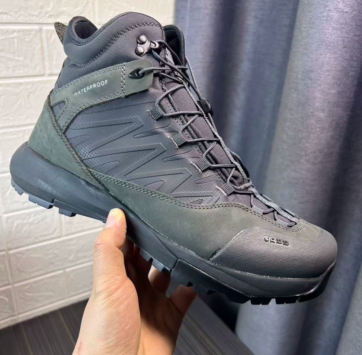 Streetwear Brand Designs - Wysokie skórzane buty trekkingowe męskie luksusowe